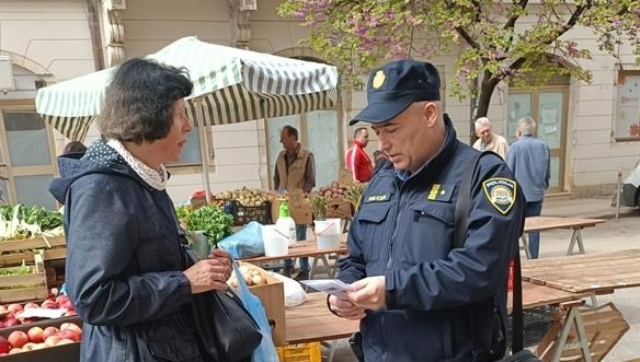 Foto PU PG