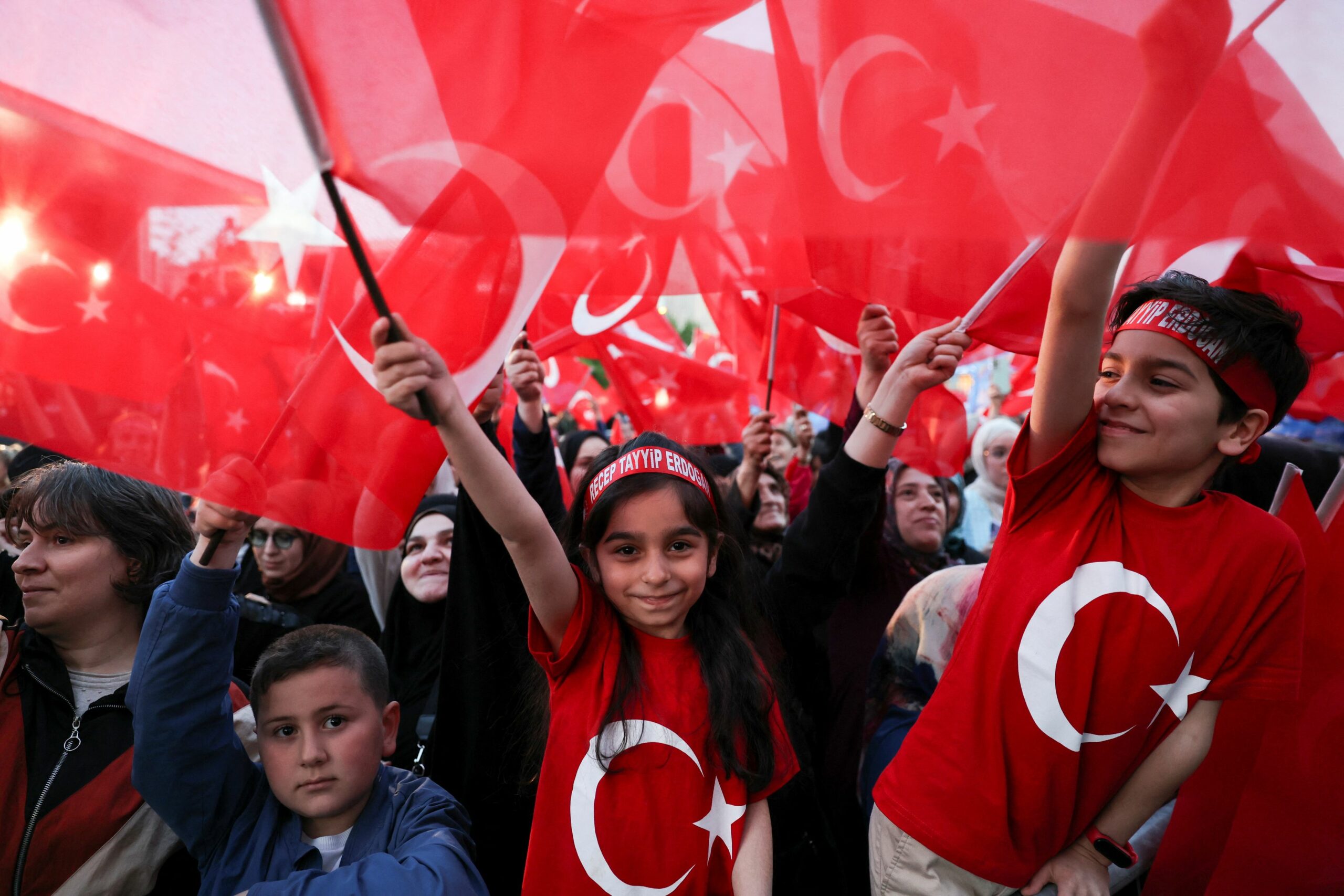 Stigli prvi rezultati izbora u Turskoj Erdogan vodi, ali je to još jako daleko od slavlja