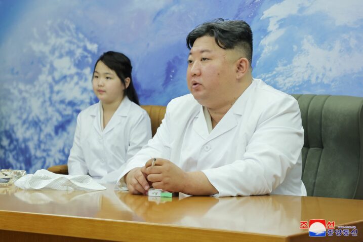 Kim Jong Un i kćer Kim Ju Ae / Reuters