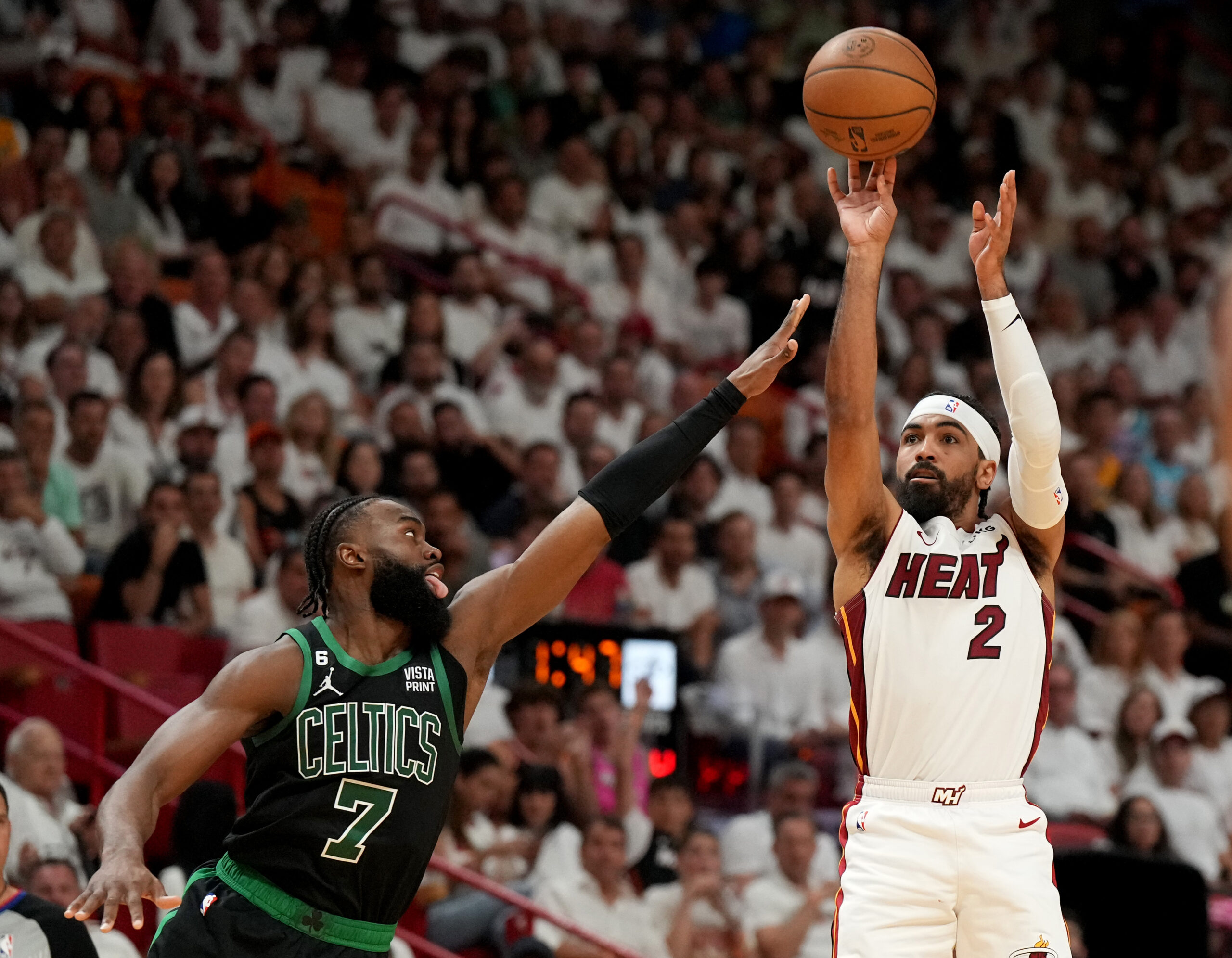 Gabe Vincent i Jaylen Brown/Foto REUTERS
