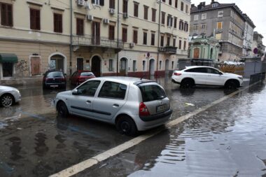 Poplavljena placa česta riječka slika / Foto Arhiva NL