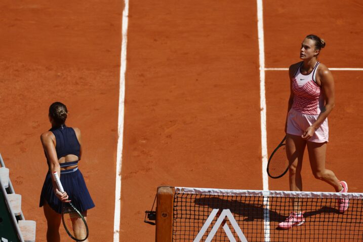 Marta Kostjuk i Arina Sabalenka/Foto REUTERS