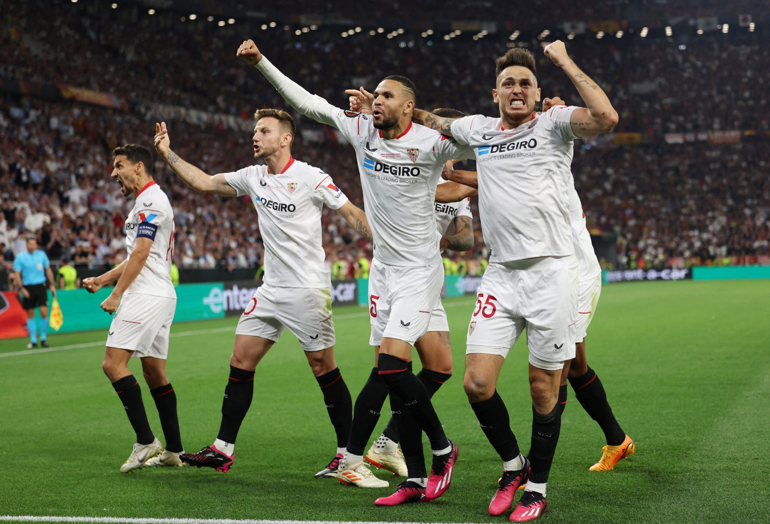 Jesus Navas, Ivan Rakitic, Youssef En-Nesyri i Lucas Ocampos/Foto REUTERS