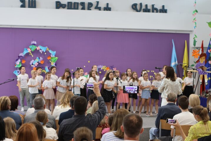 Učenici su oduševili plesom, pjesmom i recitacijama / Foto: D. DONADIĆ