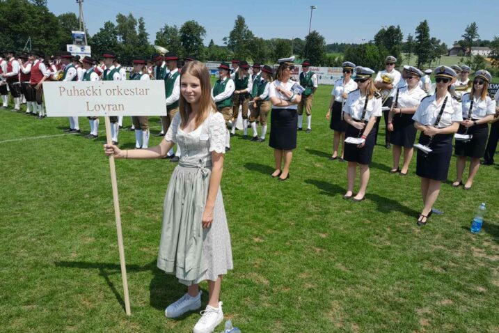 Puhački orkestar Lovran u gradu Hohenzell / Foto R. TRINAJSTIĆ