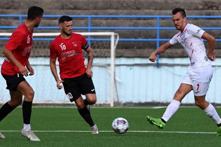 Dražen Pilčić (Grobničan) i Edin Fatić (Orijent)/M. GRACIN