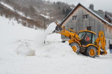Na području Mrkoplja poslovi čišćenja prometnica zimi uzeli su iz proračuna 30.000 eura / Snimio M. KRMPOTIĆ
