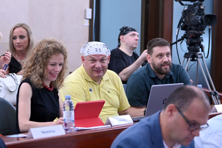 Predsjednica Odbora za kulturu Gradskog vijeća Rijeke Maša Magzan (lijevo) / Foto Vedran Karuza