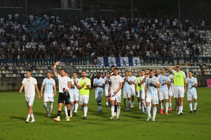 Foto M. LEVAK