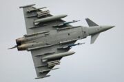 Eurofighter Typhoon / Foto Alan Wilson from Stilton, Peterborough, Cambs, UK; Wikimedia Commons