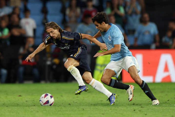 Luka Modrić i Manu Sanchez/Foto REUTERS