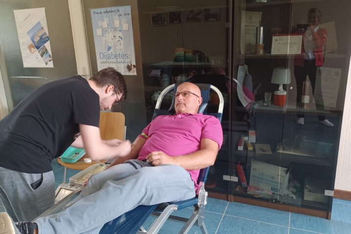 U Ravnoj Gori krv je darivalo 12 osoba / Foto CK DELNICE