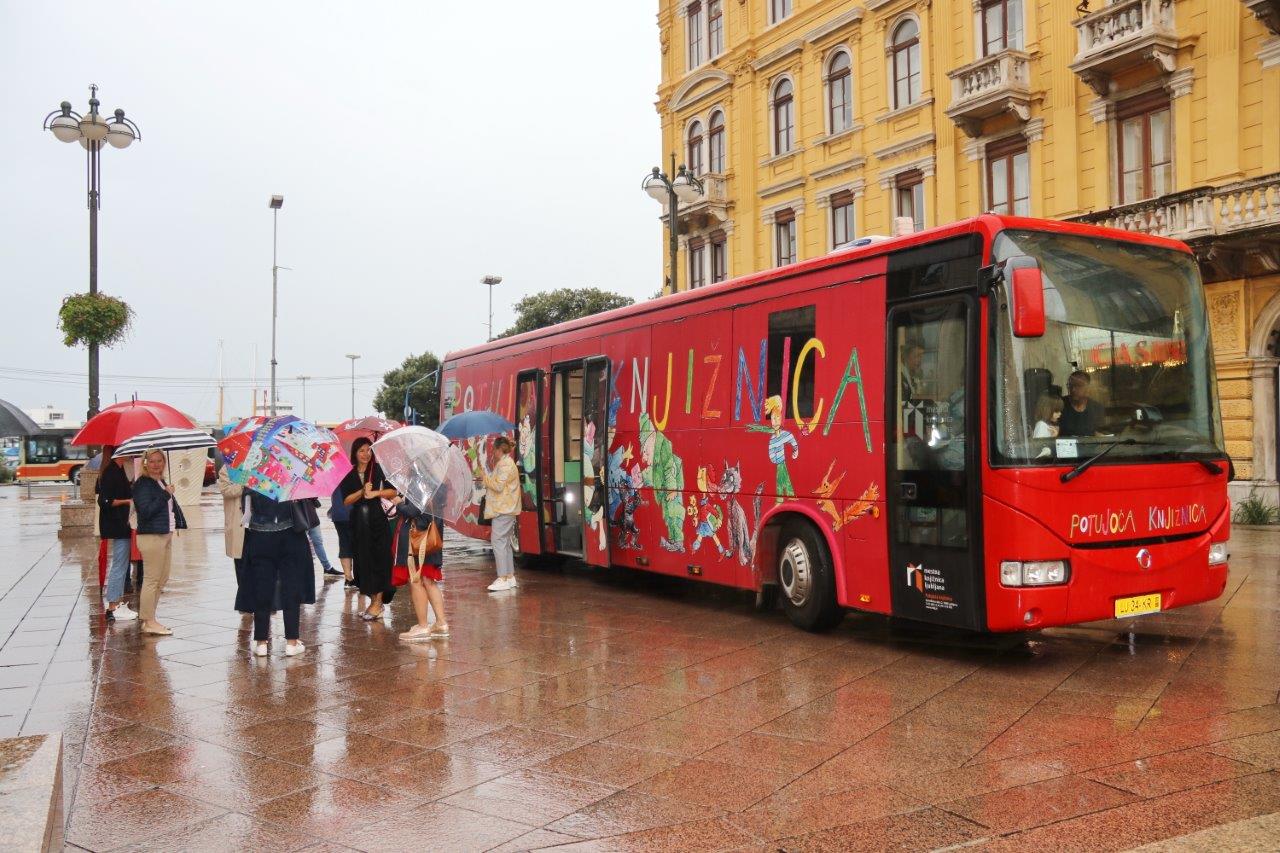 Bibliobus je ovog tjedna stigao u Rijeku