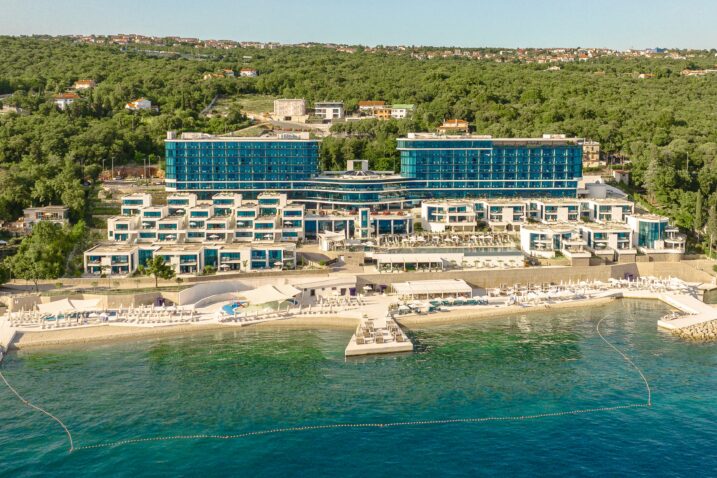 HILTON