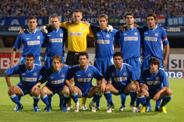 Jens Nowotny (drugi s lijeva u gornjem redu) igrao je u Dinamu do siječnja 2007. / Photo: Marko Lukunic/PIXSELL