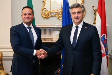 Leo Varadkar i Andrej Plenković