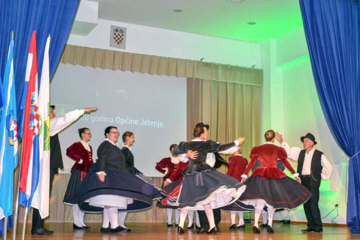 Foto Angela Maksimović