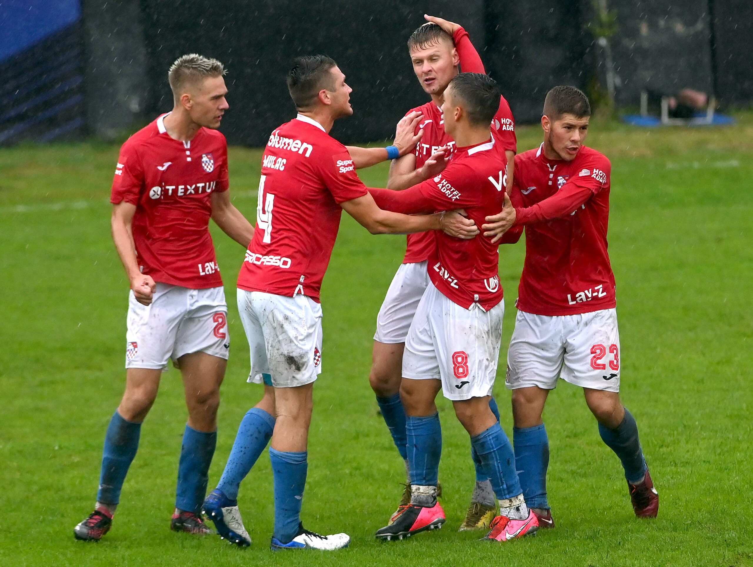 Preuranjeno slavlje Krimejčana nakon izjednačujućeg pogotka Andrije Bubnjara/Foto M. GRACIN