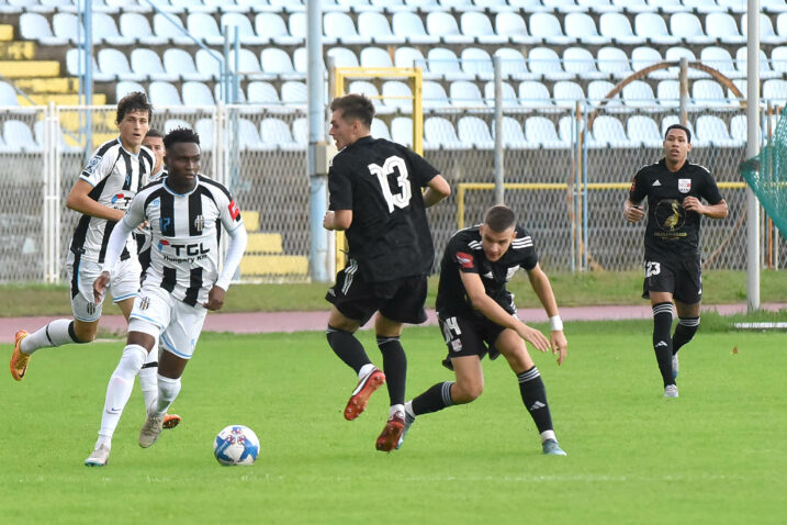 Goodness Ajayi/S. DRECHSLER