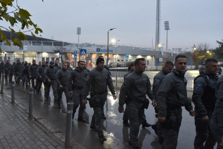 Utakmicu u Prištini osiguravale su jake policijske snage/Foto REUTERS