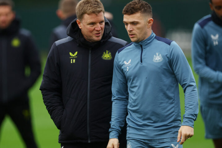 Eddie Howe i Kieran Trippier (Newcastle)/Foto REUTERS