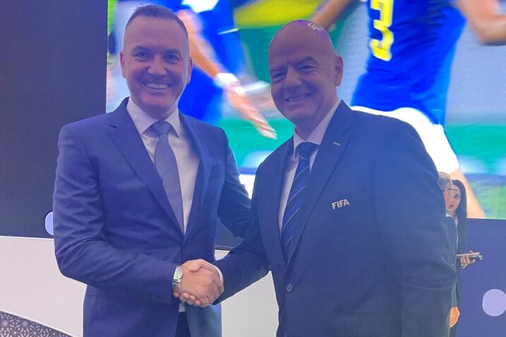 Marijan Kustić i Gianni Infantino / Foto HNS