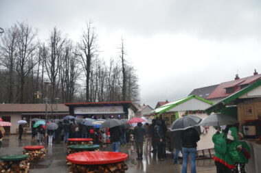 Vrlo kišna Delnička adventska bajka / Foto M. KRMPOTIĆ