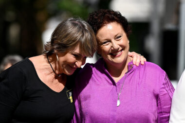 Kathleen Folbigg (desno) i njezina prijateljica Tracy Chapman / Reuters