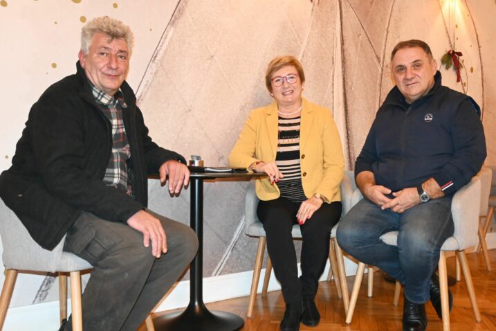 Zvonko Bandalo, Adela Pešić i Ivica Krstaš / Foto Bojan Purić