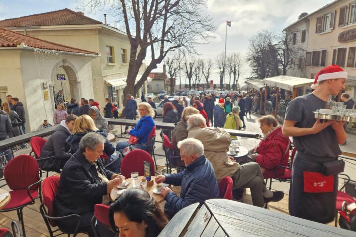 S Badnjaka va Kastve