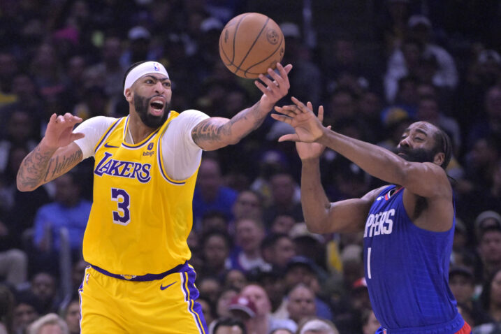 Anthony Davis i James Harden/Foto REUTERS