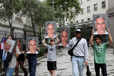 Jedan od prosvjeda protiv Jeffreya Epsteina / Reuters