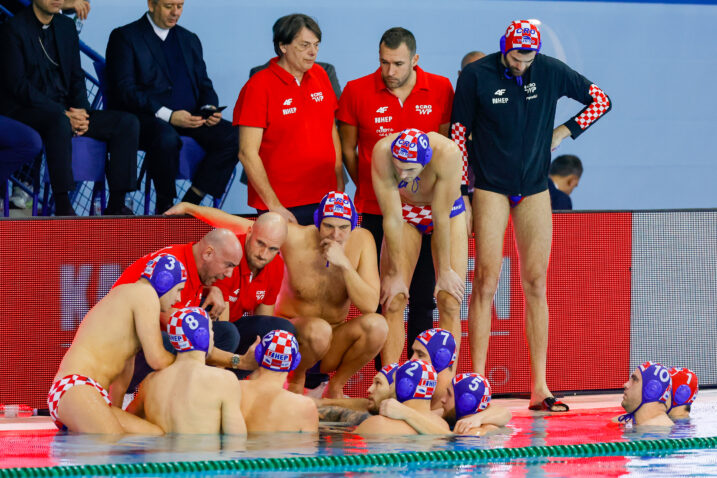 Ivica Tucak sa suradnicima i igračima/Foto PIXSELL