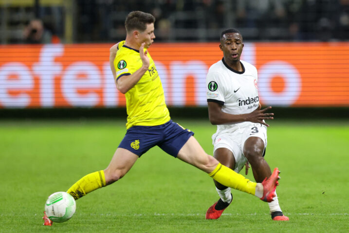 Willian Pacho (Eintracht) i Mathias Rasmussen (Union)/Foto REUTERS