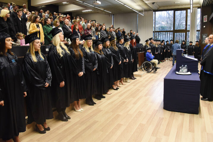 Novi magistri javne uprave na svečanoj promociji / Foto S. DRECHSLER