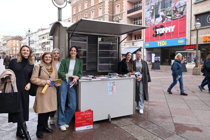 Na opasnosti koje prijete sluhu upozoreno je i javnozdravstvenom akcijom na Korzu / Foto Vedran KARUZA