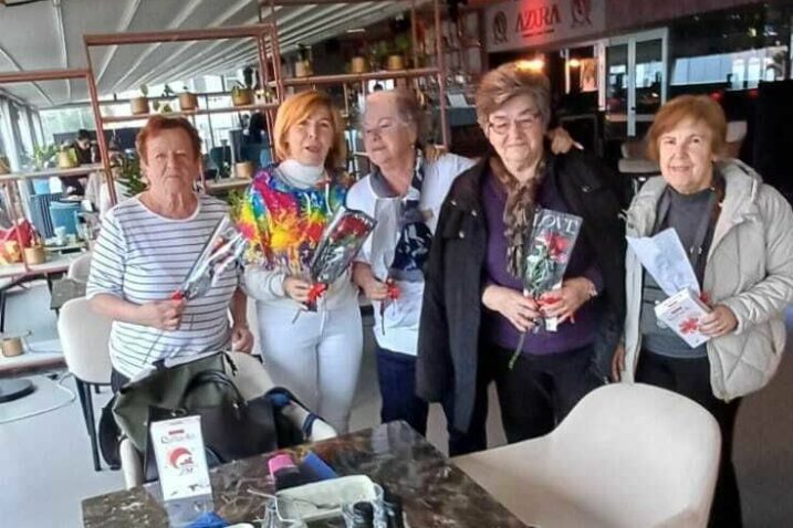 Foto Klub 100 kapi