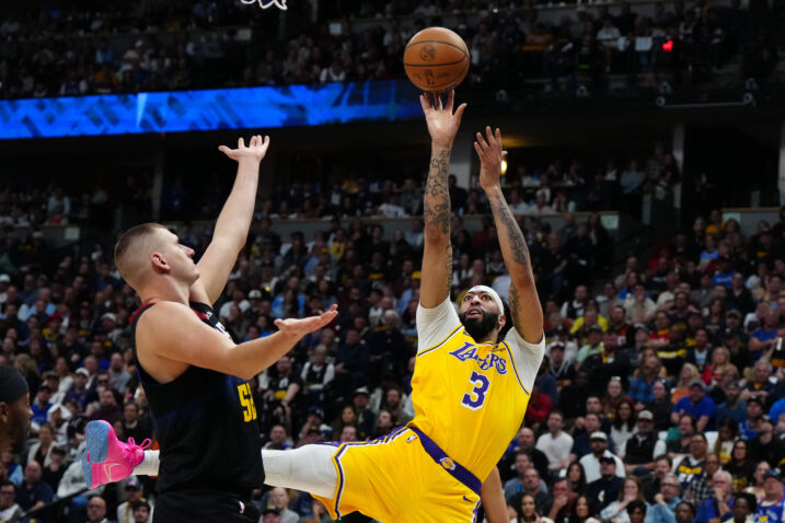 Nikola Jokić i Anthony Davis/Foto REUTERS