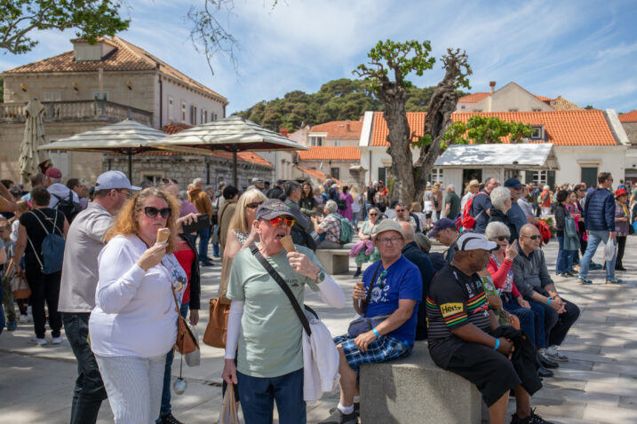 Velik broj turista svakodnevno posjećuje Dubrovnik / Foto Grgo Jelavic/PIXSELL