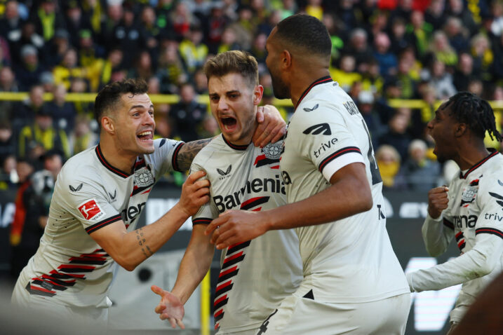 Josip Stanišić, Granit Xhaka i Jonathan Tah/Foto REUTERS