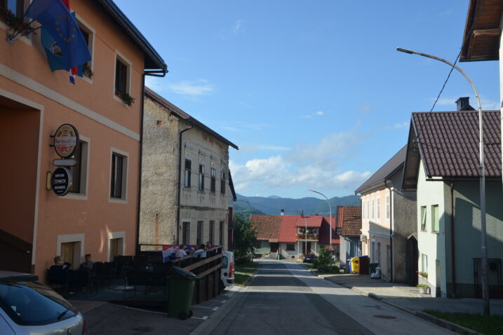 Nesreća se dogodila u središtu Brod Moravica, na dnu ulice / Foto M. KRMPOTIĆ