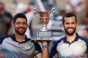 Marcelo Arevalo i Mate Pavić lani su osvojili trofej u Roland Garrosu/Foto REUTERS