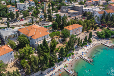 THALASSOTHERAPIA CRIKVENICA - Nakon Opatije i Crikvenica je proglašena klimatskim lječilištem