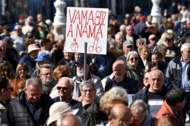 Prosvjed umirovljenika na zagrebačkom Trgu bana Jelačića u 2024./ Foto: Davor Kovačević