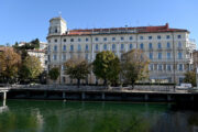 Hotel Continental / Snimio VEDRAN KARUZA