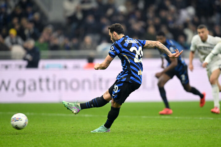 Hakan Calhanoglu/Foto REUTERS