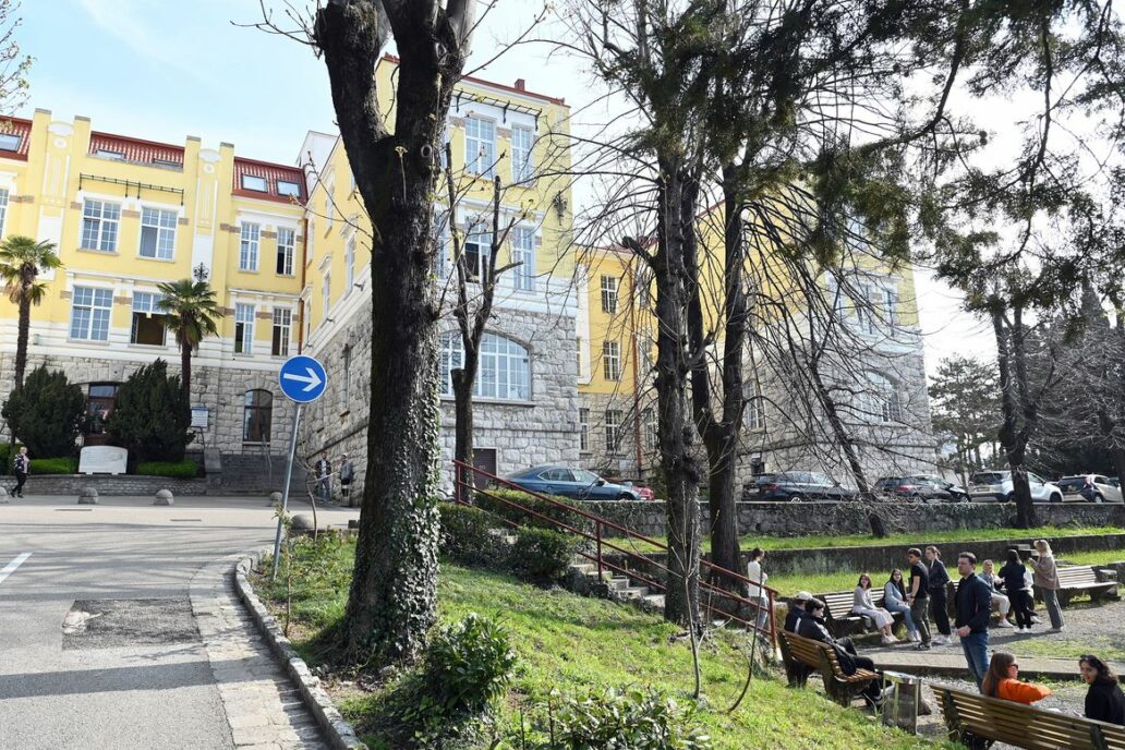 Riječki Medicinski Fakultet Na Upisima Uvodi Novi Test Evo I Ostalih