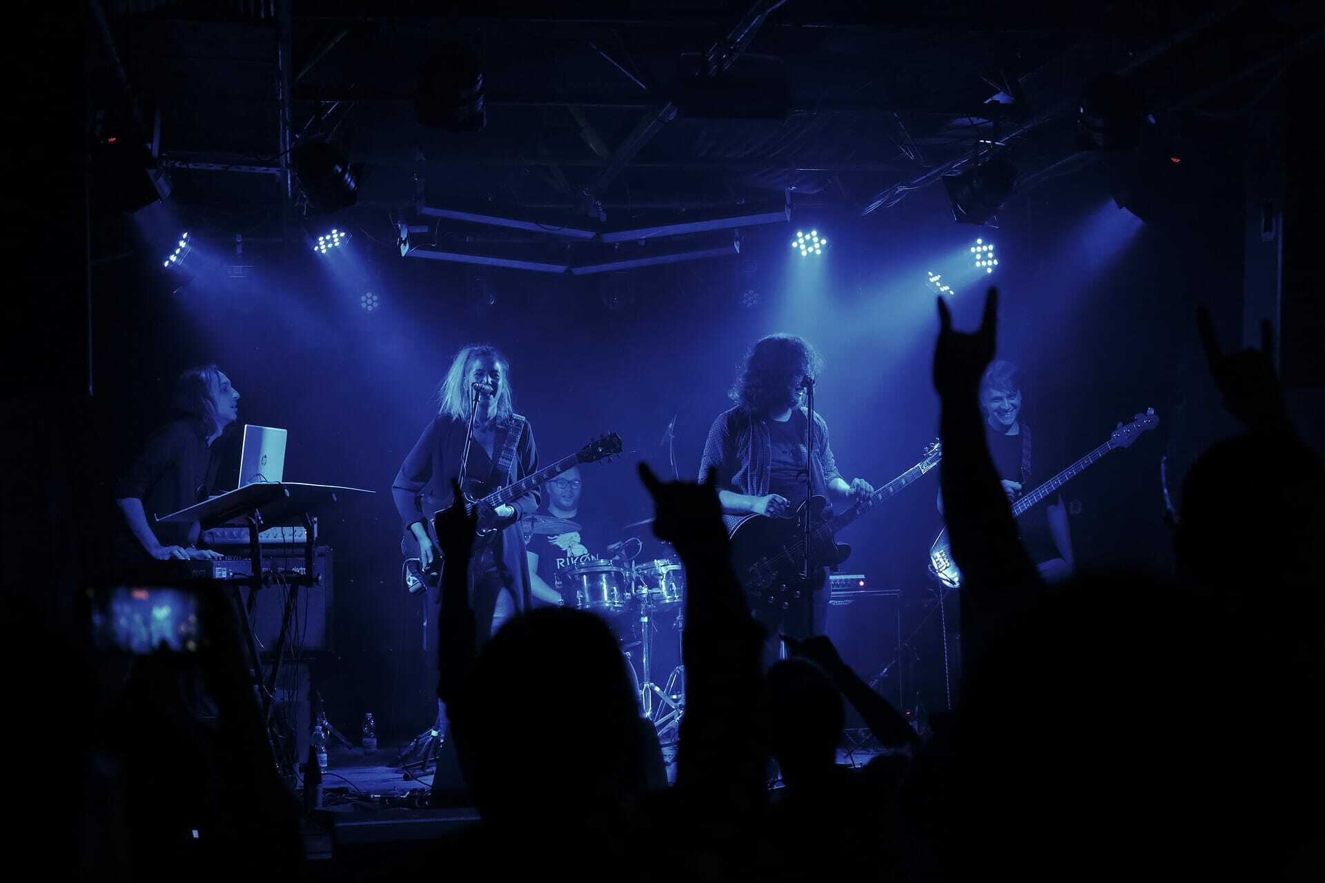 Cosmic Jenny / Foto Press