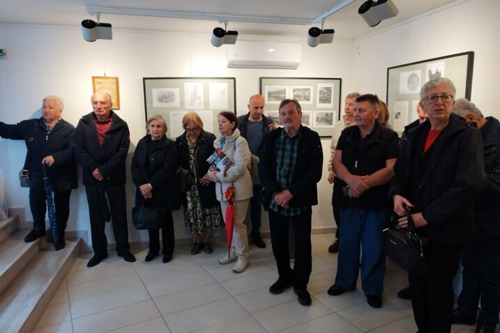 Izložba o 80. godišnjici iskrcavanja partizana u Mošćeničkoj Dragi može se pogledati u Galeriji La cisterna