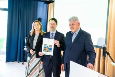 Alessandra Ban, Robert Marčelja i Zlatko Komadina / Foto Općina Jelenje